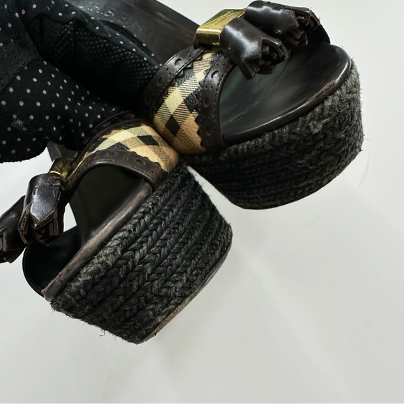 Burberry  Nova Check Tassel Wedges Dark Brown ladies Size 8 - Picture 5 of 11